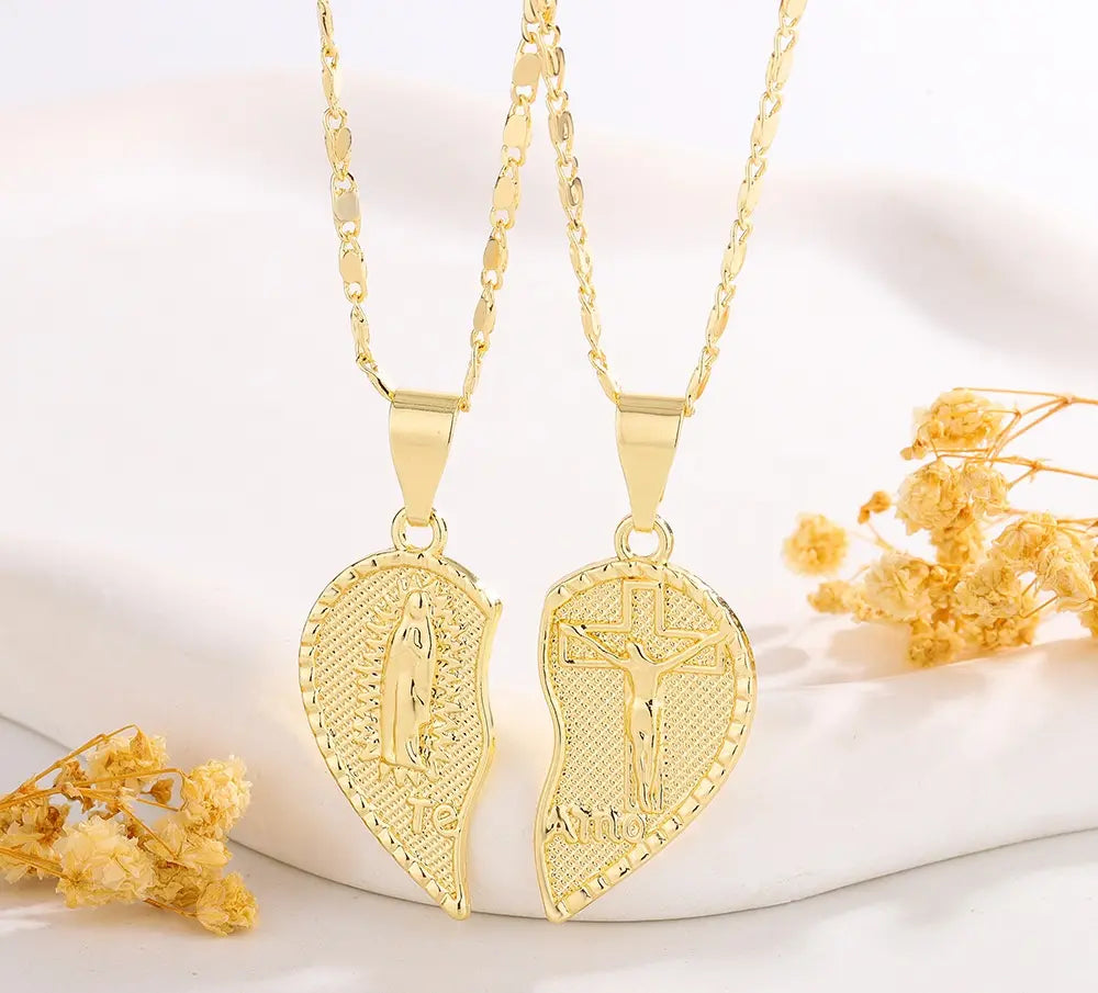 🙏✝Collar de pareja con oraciones y corazones superpuestos de la Virgen María