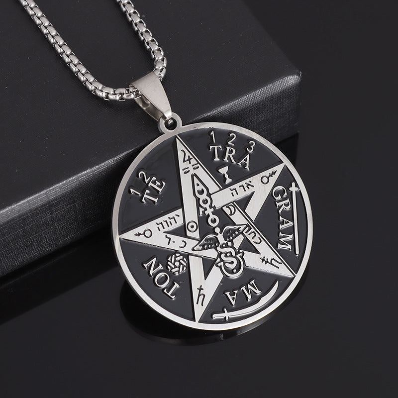 ✨【2 artículos 25 euros】Un collar con colgante de cuatro caracteres; el collar simboliza protección y sabiduría, y sirve como talismán.