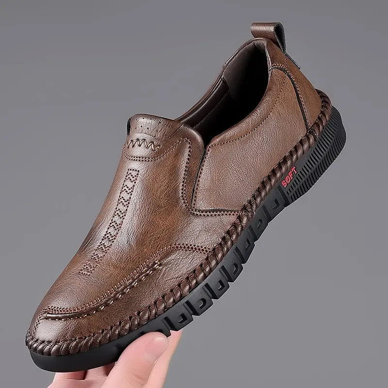 👞【Velikosti 39-44】Nové pánské kožené boty pro volný čas, měkká podrážka, protiskluzové a prodyšné