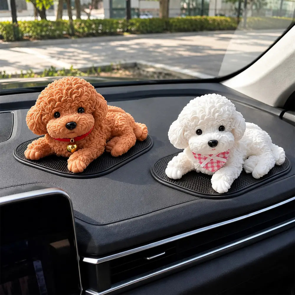 🐶【2 darab 9300 Ft】 Korlátozott ideig tartó ajánlat: 1+1 INGYEN (2 darab) ⚡ · Aranyos kutyus autó műszerfal dekoráció · Csúszásgátló szőnyeggel 🌟!